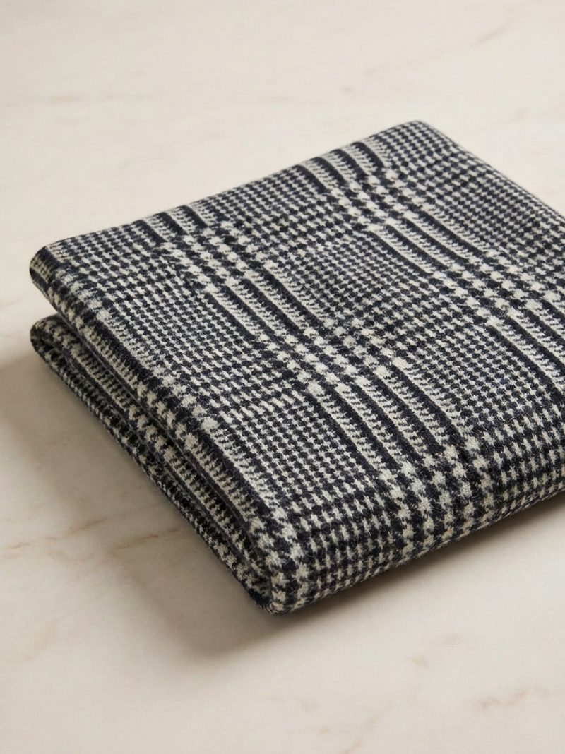 Elegant Houndstooth Cashmere Skirt